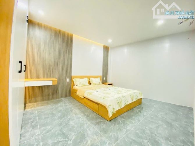 SIÊU PHẨM 2 TẦNG mới xây, Full nội thất, chưa ở - NGUYỄN CÔNG HOAN, 100m2, nhỉnh 3 TỶ - 6