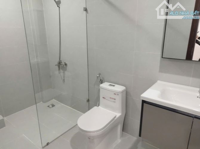 BÁN NHÀ PHỐ PHÚC LỢI LONG BIÊN 5 tỷ, 44m, 5 tầng , SÁT PHỐ, Ô TÔ, DÒNG TIỀN 15 TRIỆU /1 T - 6