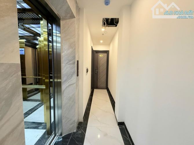 Siêu phẩm nhà dòng tiền phố Quan Hoa  DT 65  m2 x 6  tầng, mt 4  m  Giá 17.7 tỷ - 6
