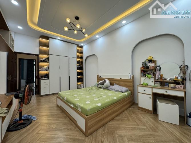 GÒ VẤP NGAY UBND PHƯỜNG 9, ĐƯỜNG SỐ 3 - 4 TẦNG 68M2, NHỈNH 8 TỶ - 6