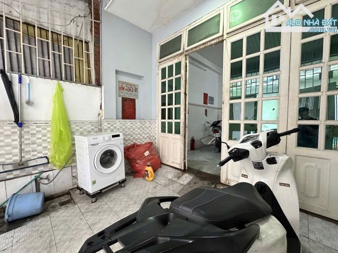 🏠 CHDV ĐỐI DIỆN BẾN XE MIỀN ĐÔNG - HẺM Ô TÔ - 63M² A4 - 6 PN, 6 WC - 8.95 TỶ💸 - 7