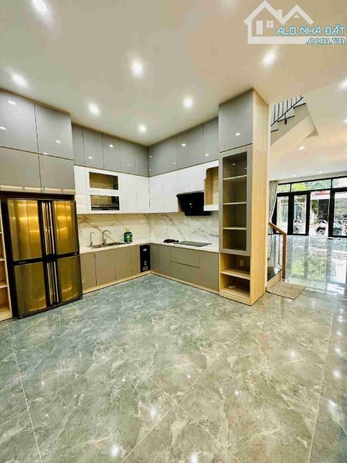 BÁN NHÀ 3 TẦNG  CỰC ĐẸP ĐƯỜNG HOÀI THANH NGŨ HÀNH SƠN CHỈ 10 TỶ X