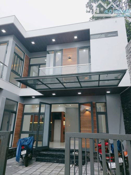 Bán Nhà 2 Tầng Kiệt 69 Lê Ngô Cát. Thiết kế hiện đại mẫu Villas mini, xe hơi tận Sân