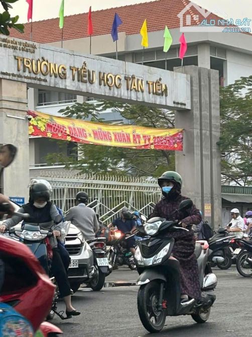 Duy nhất 1 lô mặt tiền P.Tân Mai. Kinh doanh sầm uất ngang 6m Giá chỉ 4ty2