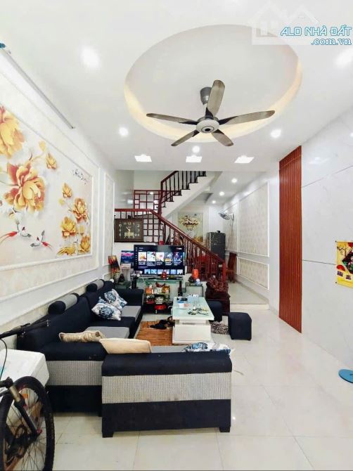 Căn Nhà Đẹp 68m² Nguyễn Cửu Vân, Bình Thạnh 4 Phòng Ngủ, Sân Thượng Lớn Giá 4Tỷ145 LH Ngay