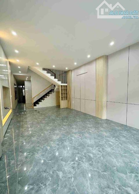 BÁN NHÀ 3 TẦNG  CỰC ĐẸP ĐƯỜNG HOÀI THANH NGŨ HÀNH SƠN CHỈ 10 TỶ X - 1