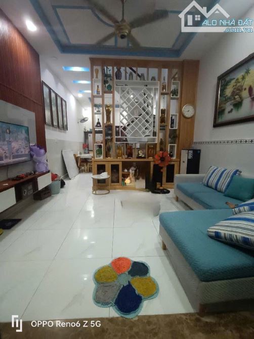 Nhà 1 trệt, 2 lầu, đường Gò Cát, Phường Phú Hữu Q9 giá 5 tỷ - 1