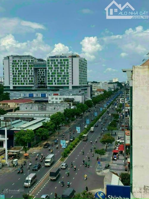 Chỉ 34 tỷ - HĐT 150 Triệu - Tòa nhà đường Hoàng Hoa Thám, Ga T3 - 7.2*24m - Sàn 1000m2. - 1