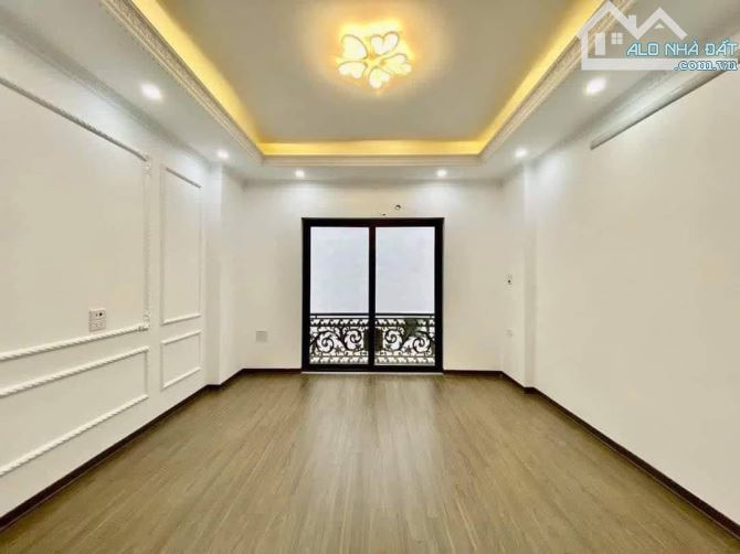 SIÊU ĐẸP TRẦN CUNG - 50m2 - CHỈ 10.55TỶ - NHÀ MỚI TINH - THANG MÁY CHẠY VÙ VÙ - NGÕ THÔNG - 1