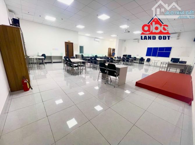 NT009 Cho thuê Shophouse tầng trệt mặt chính vip nhất chung cư Topaz Twins Biên Hoà . - 1