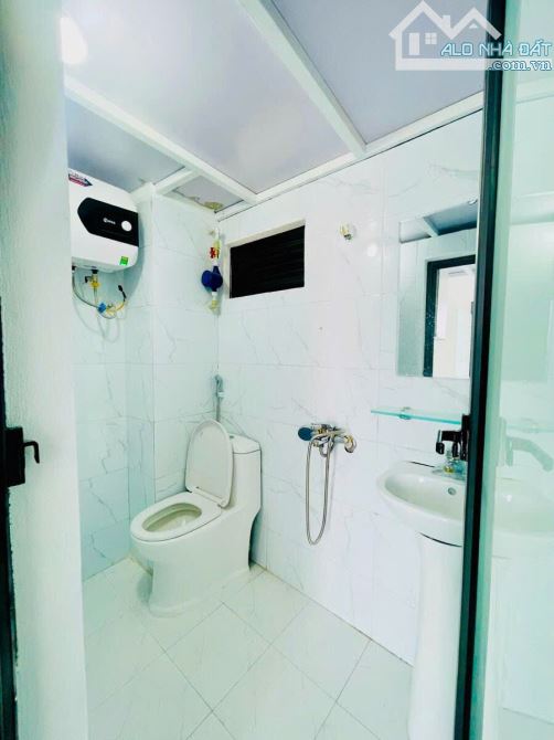 Bán gấp CC mini 102m2, 24PN, 24WC tại Khương Hạ, Thanh Xuân, 22,8 tỷ, Dòng tiền 110 - 1