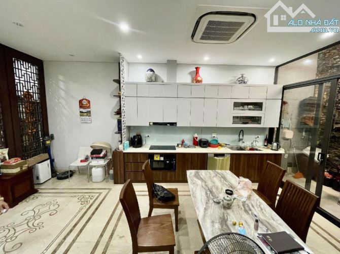Bán nhà Ngô Gia Tự- Đức Giang- Long Biên. DT 55m2, Nhà 4 tầng, ô tô đổ cửa, giá bán 8.5 tỷ - 2