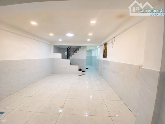 🏡 BÁN NHÀ 2 TẦNG 65M2 ĐỐI DIỆN VẠN PHÚC CITY – XE HƠI TỚI CỬA - GIÁ 4.9 TỶ CÒN TL 🔥 - 2