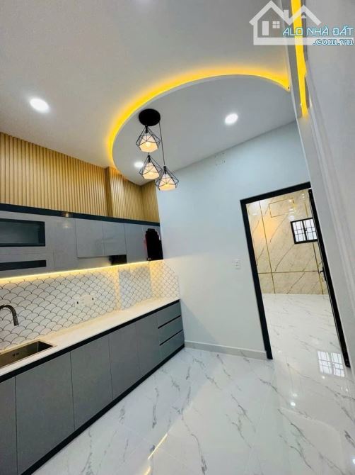 Nhà mới đẹp ở ngay, 51m2 2 tầng Lưu Hữu Phước, hẻm xe hơi đổ cửa, BTCT, SHR, nhỉnh: 4 tỷ. - 2