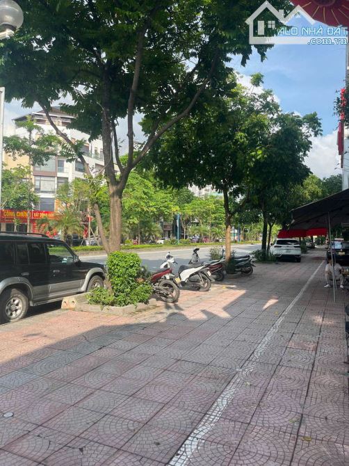 👉BÁN ĐẤT TẶNG NHÀ 4 TẦNG TẠI ĐƯỜNG CỔ LINH LONG BIÊN - DT 70M - GIÁ HƠN CHỈ HƠN 8 TỶ - 2