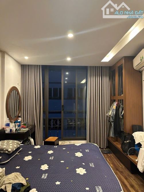 Hàng hiếm tại Huỳnh Thúc Kháng, 5 tầng khung cột bê tông, ô tô đỗ cửa 7,1 tỷ - 2