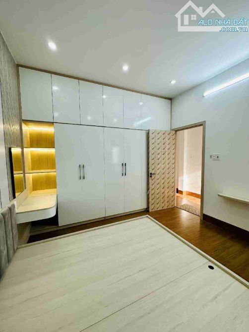 BÁN NHÀ 3 TẦNG  CỰC ĐẸP ĐƯỜNG HOÀI THANH NGŨ HÀNH SƠN CHỈ 10 TỶ X - 3