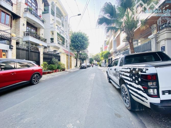 BÁN NHÀ CỰC HIẾM, KHU VỰC KHÔNG CÓ NHÀ BÁN MT ĐƯỜNG HOA P.2 Q.PHÚ NHUẬN Biệt thự mặt tiền - 3