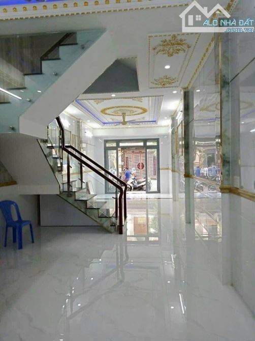 NHÀ ĐẸP GIÁ TỐT - CHỈ 3TỶ150 - TẠI LÊ VĂN DUYỆT, P.1, BÌNH THẠNH – 51,5m2 - 1T2L- SHR - 3