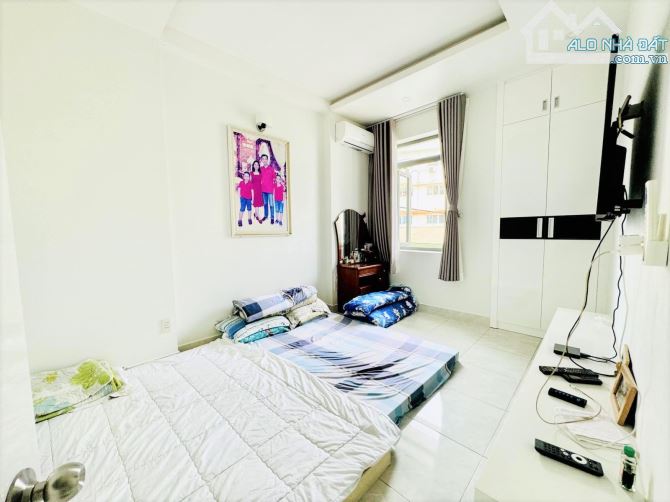 Đường Nguyễn Thị Thập - hẻm 2 oto tránh nhau - Nhà 3 tầng ngang lớn 5.3m - Chỉ: 8.6 TỶ. - 3