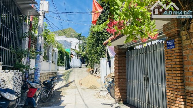 Bán đất trên có nhà cấp 4 hẻm oto hoà trung Vĩnh Hoà Nha Trang - 3