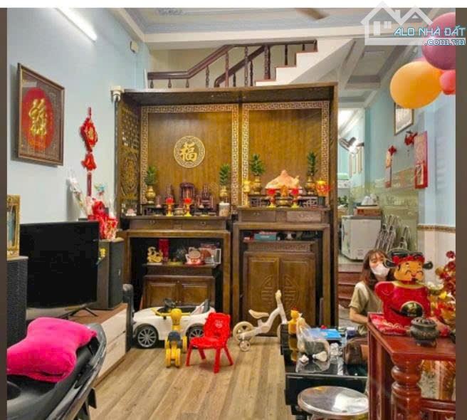 Gần Tô Hiệu - 80m2 - 4 tầng - đường nhựa 8m thông - ô tô vào nhà - 8ty5 - 3