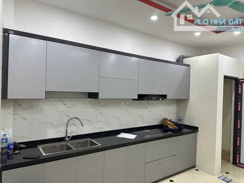 HOA HẬU HBT - NGÕ THÔNG - GẦN MP - Nguyễn Cao - 45m² - MT 4.2m - 10.8 Tỷ - 3