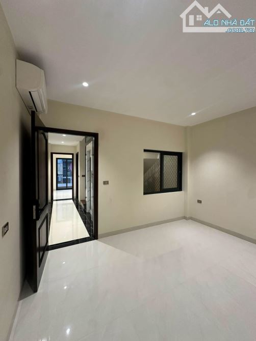 Phân Lô Hoàng Quốc Việt, ô tô tránh  45/60m 6 tầng, mặt tiền 4.1 17,5 tỷ . - 4