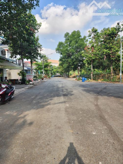 Bán đất 5.45x28m, đường N10 KDC Bicosi p.Tân Bình kế trường cấp 1,2,3 - 4