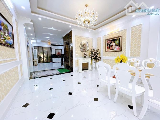 Bán liền kề mặt ngõ 622 Minh Khai, thông Time, ôtô tránh,kdoanh 90m2X5T - 5m. - 4