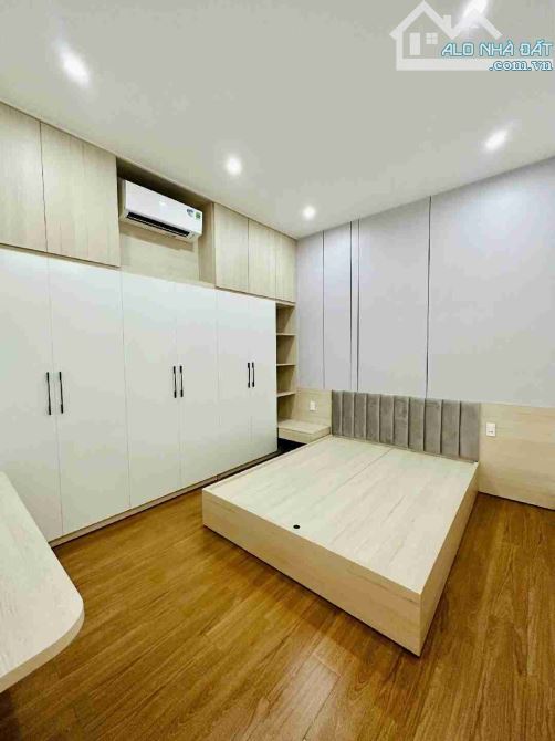 BÁN NHÀ 3 TẦNG  CỰC ĐẸP ĐƯỜNG HOÀI THANH NGŨ HÀNH SƠN CHỈ 10 TỶ X - 5