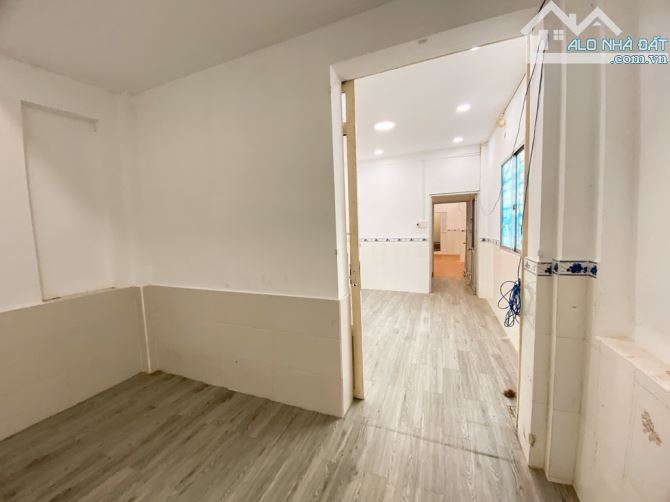 🏡 BÁN NHÀ 2 TẦNG 65M2 ĐỐI DIỆN VẠN PHÚC CITY – XE HƠI TỚI CỬA - GIÁ 4.9 TỶ CÒN TL 🔥 - 5