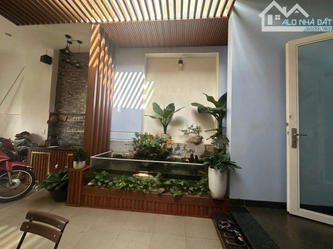 BÁN NHÀ MẶT TIỀN ĐỖ NHUẬN VỊ TRÍ ĐẸP GẦN HÀ HUY TẬP   Diện tích: 4x26m Thổ cư: 100% - 5