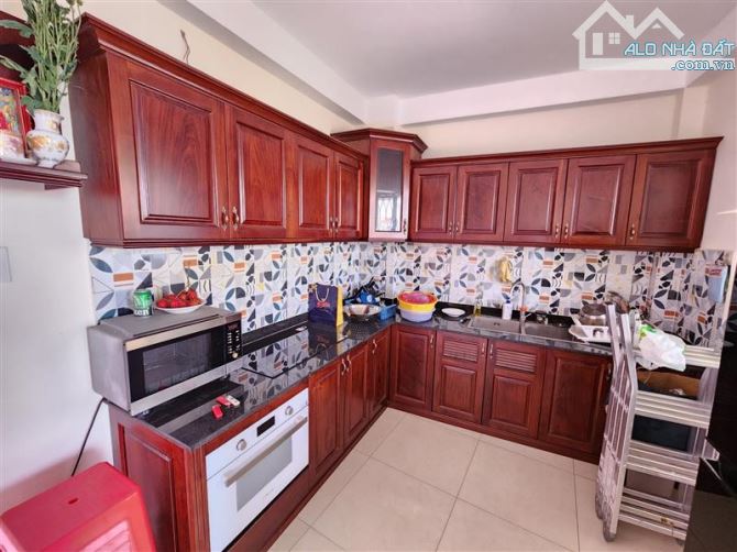 🏡 BÁN NHÀ MẶT PHỐ - HUỲNH VĂN BÁNH  5 tầng khu kinh doanh sầm uất, thuận tiện mở cửa hàng - 5