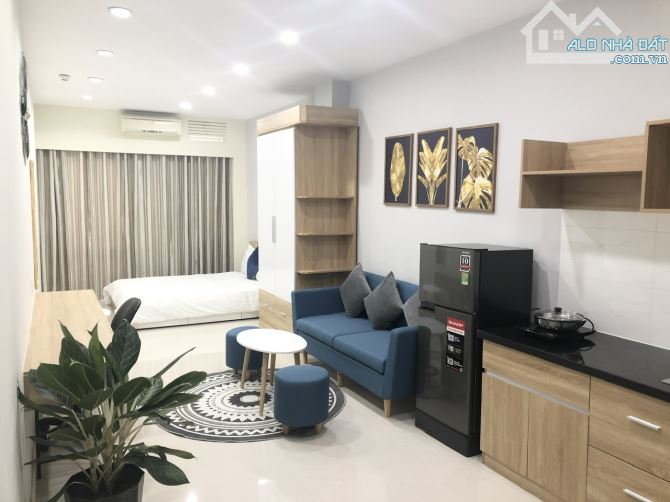 Studio ban công lớn , full nội thất cao cấp ngay khu Etown Cộng Hoà - 6