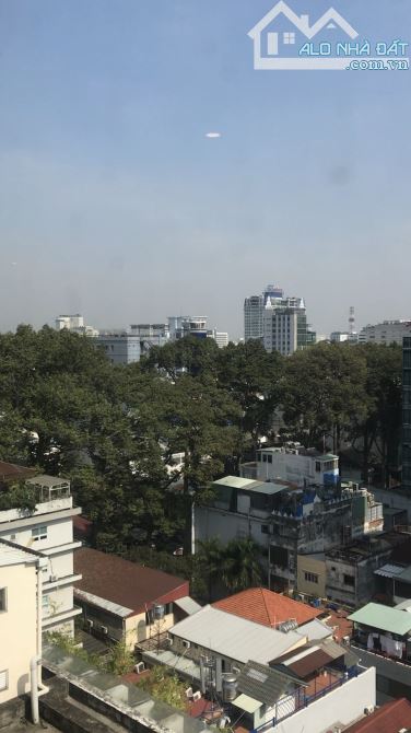 KHÁCH SẠN 65 PHÒNG- MT CMT8 VS BÙI THỊ XUÂN,Q1- DT: 8X30- GIÁ: 1,25 TỶ/TH - 6
