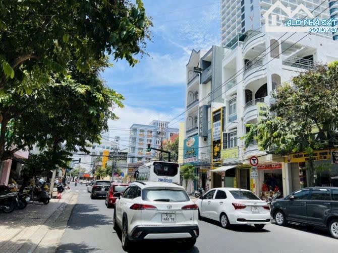 Bán căn góc Nguyễn Thiện Thuật 120m2 ngang7m đang có sẵn Hđ thuê 143tr/tháng