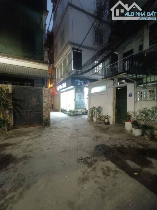 NHÀ HIẾM - KHU VIP - BA ĐÌNH QUÁN THÁNH 131M X4T MT7M GIÁ BÁN 43, 4TỶ  BÁN ĐẤT TẶNG NHÀ -