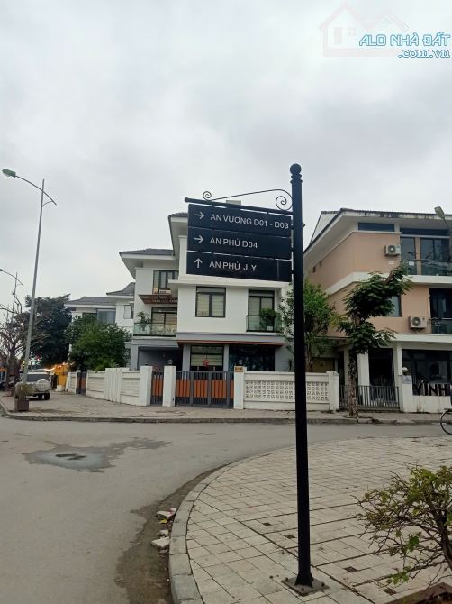 Bán Biệt thự vip tại Lê Quang Đạo, Dương Nội, Hà Đông 225m2 3 tầng full nội thất xin xò 09