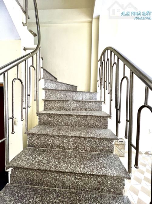 Hàng hiếm-Xe tải tránh đỗ-Vỉa hè-Kinh doanh-Vũ Tông Phan-Thanh Xuân-48m2-4Tầng-MT4m-10 tỷ