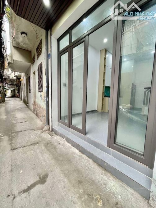 Ngõ Thổ Quan - ô tô lùi cửa - xây mới đủ nội thất- sổ vuông - 31m2 - chào 7 tỷ 850 triệu
