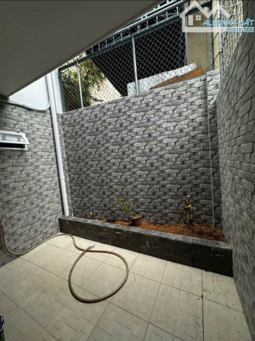 Cần tiền trả nợ nên bán căn nhà 112m2 ở Xã Tân Hiệp - Hóc Môn giá 1 tỷ 050.