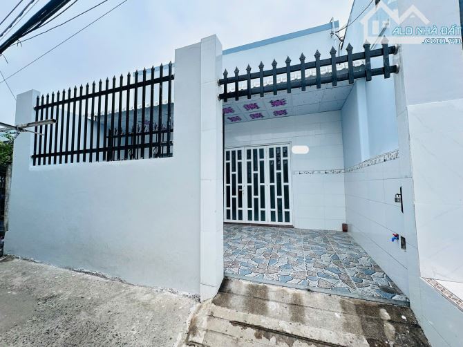 Cần bán gấp căn nhà cấp 4 ở Đ.Lê Thị Kim, Hóc Môn 99,6m2 SHR giá 900tr