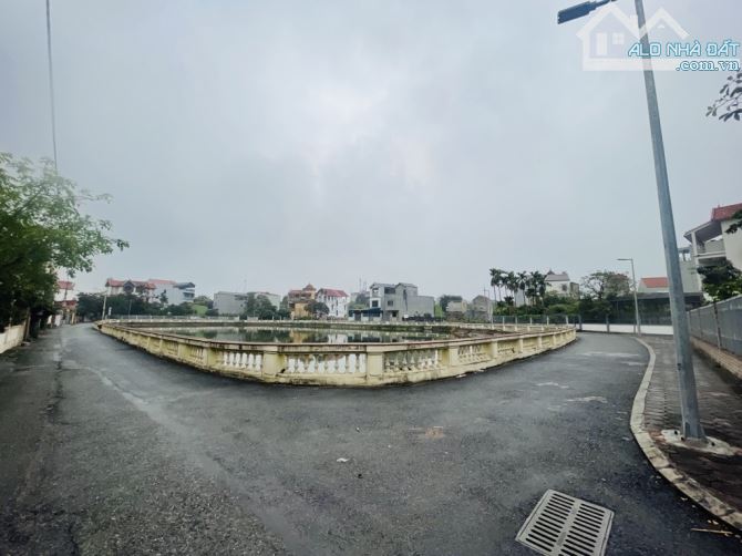 Bán Đất . Bát Khối .long Biên. 40m. Giá Nhỉnh 4 tỷ.