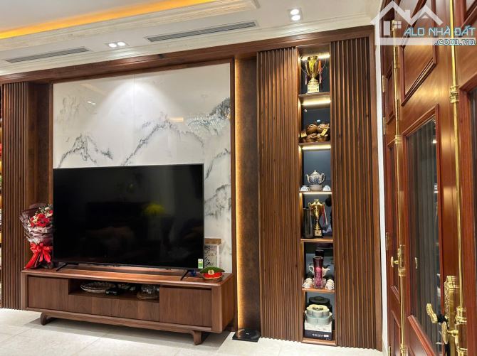 Bán liền kề mặt phố Lưu Quang Vũ 5PN, 4WC, 83 m2 tại La Khê, Hà Đông,