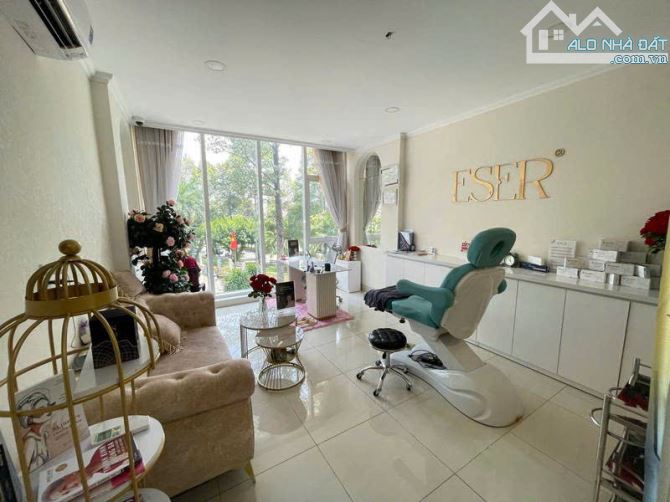 BÁN NHÀ MẶT TIỀN ĐƯỜNG NGUYỄN ĐÌNH CHIỂU,QUẬN 1,DÒNG TIỀN 60 TRIỆU/THÁNG