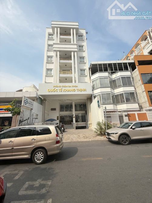 Building MT Trần Đình Xu, P Nguyễn Cư Trinh Quận 1 DT(9.5x22)