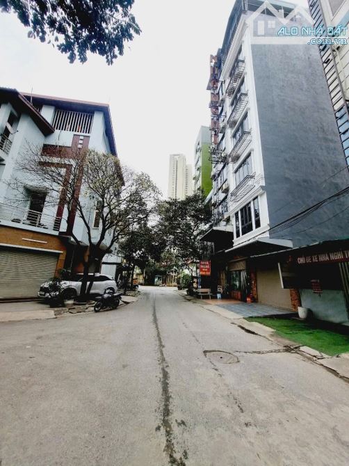 LK DV CỔNG ĐỒNG(LA KHÊ)HÀ ĐÔNG,PHÂN LÔ VỈA HÈ ÔTÔ TRÁNH THANG MÁY,50MX7T,GIÁ 15,7 TỶ