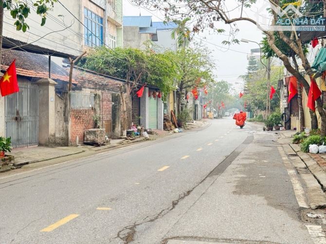 Hiếm - Vân Nội - Ngõ thông - ô tô vào đất - 100m ra chợ đầu mối