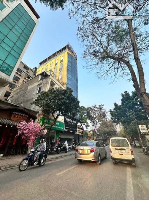 Bán nhà mặt phố Nguyễn Khuyến,Văn Quán,phân lô-ô tô-kinh doanh, MT 7m,110m2,giá 26.5 tỷ